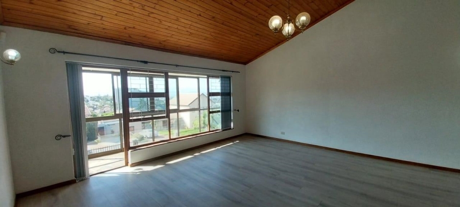 3 Bedroom Property for Sale in Loevenstein Western Cape